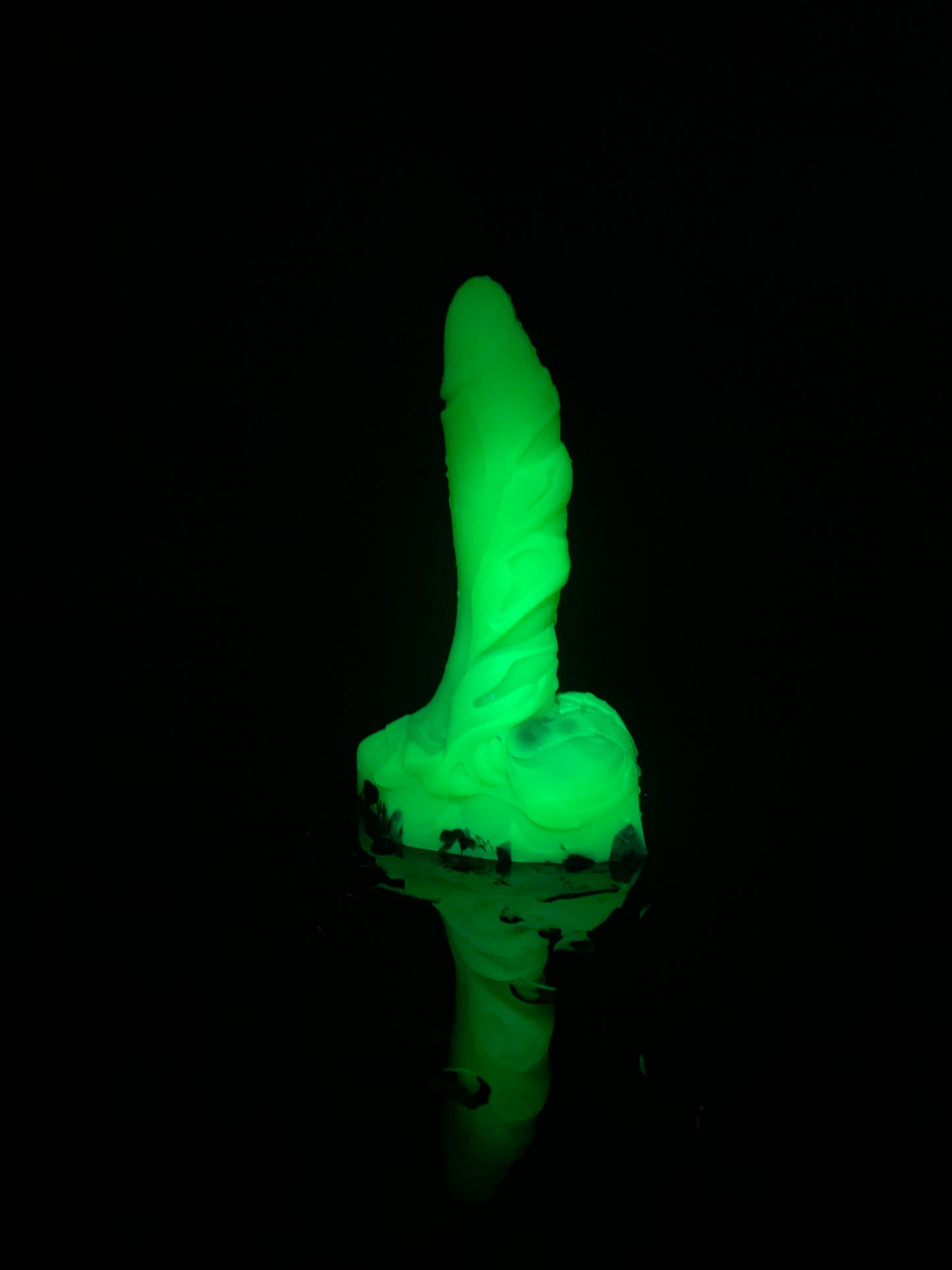 MERCIO - S - Medium (00-50) UV Green Graffiti - Magic Within