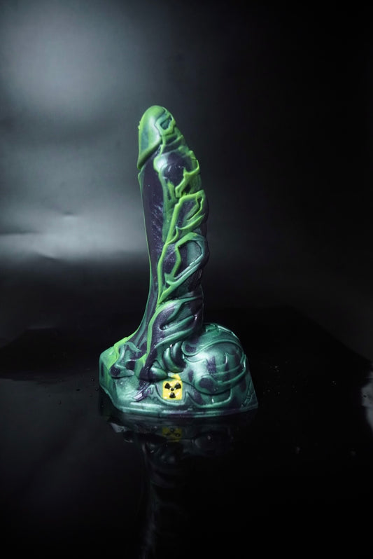 MERCIO - M - Soft (00-30) Toxic Waste - GITD - Handpaint